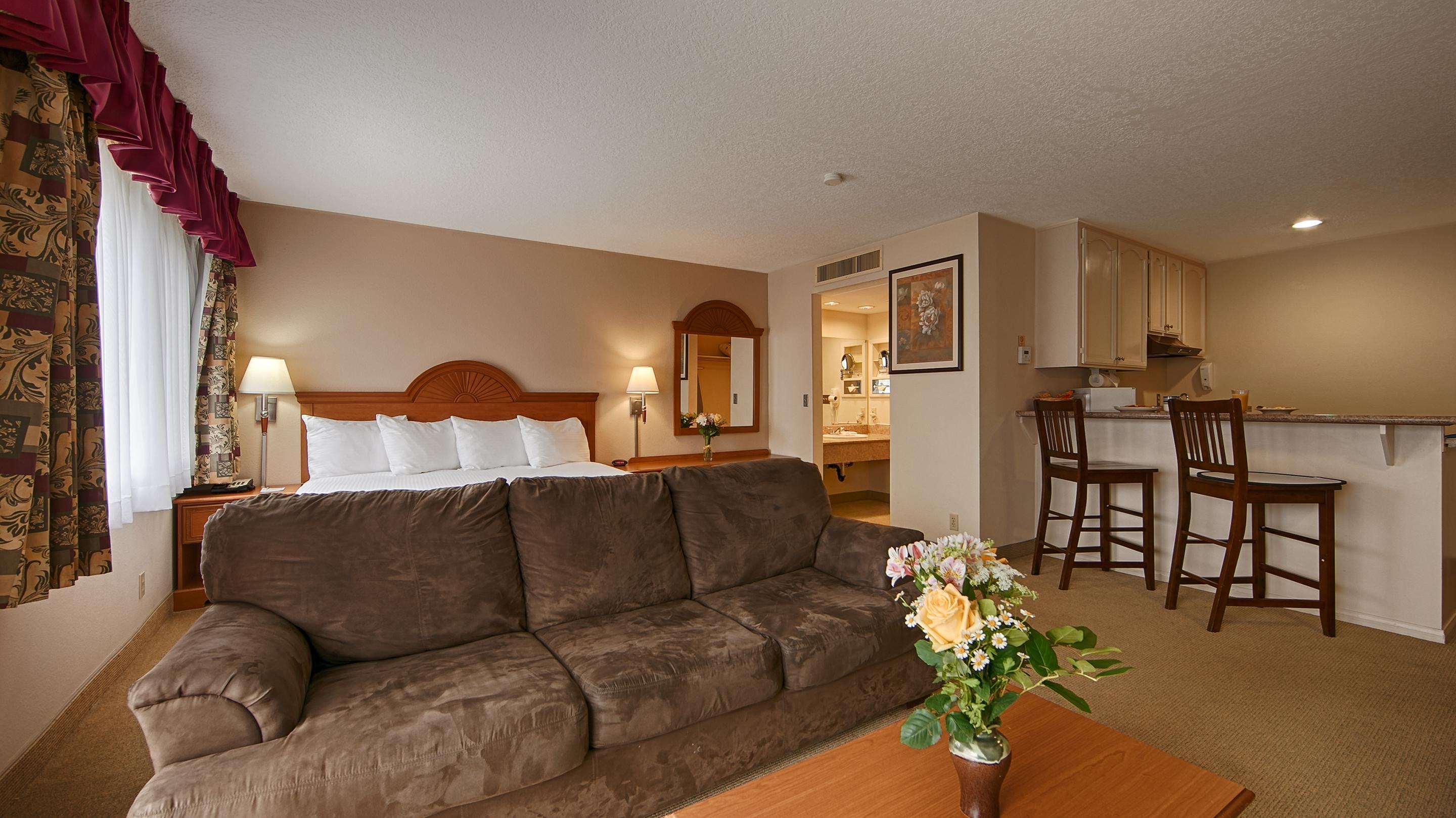 Best Western Westminster Inn Экстерьер фото