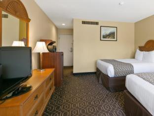 Best Western Westminster Inn Номер фото